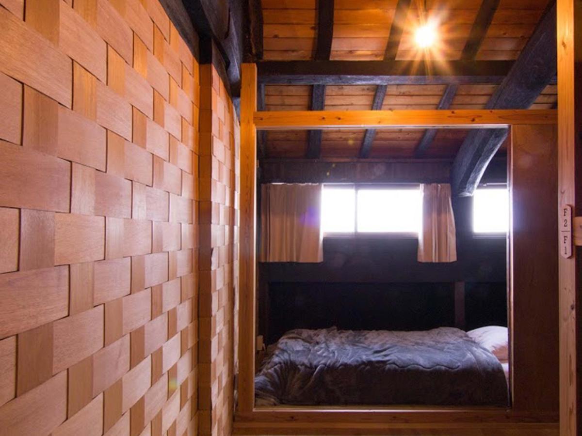 Hostel & Tatami Bar Uchikobare -内子晴れ- Exteriör bild