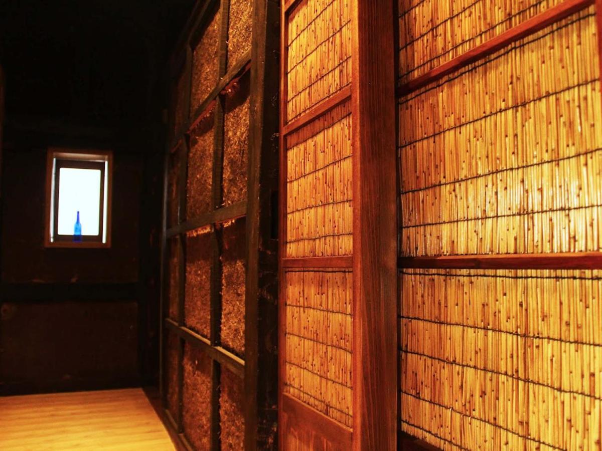 Hostel & Tatami Bar Uchikobare -内子晴れ- Exteriör bild