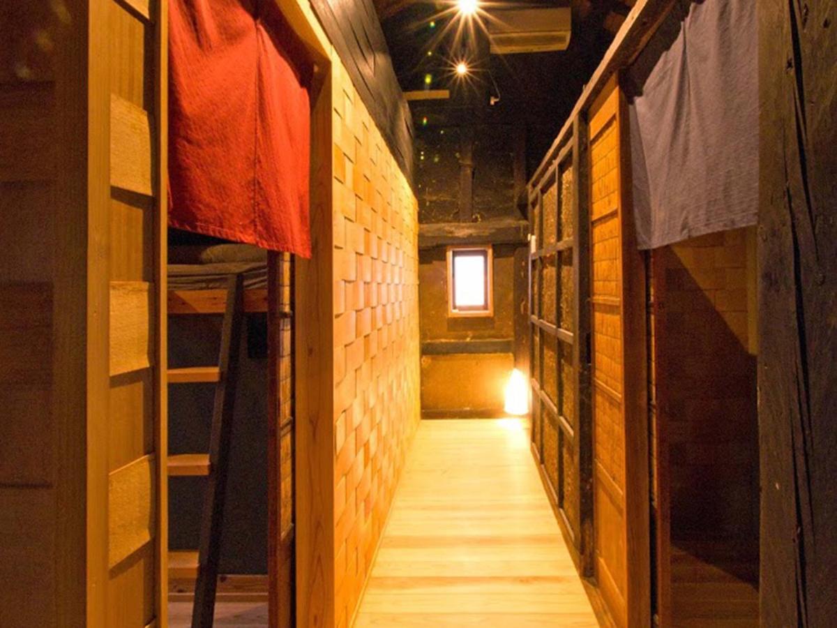 Hostel & Tatami Bar Uchikobare -内子晴れ- Exteriör bild