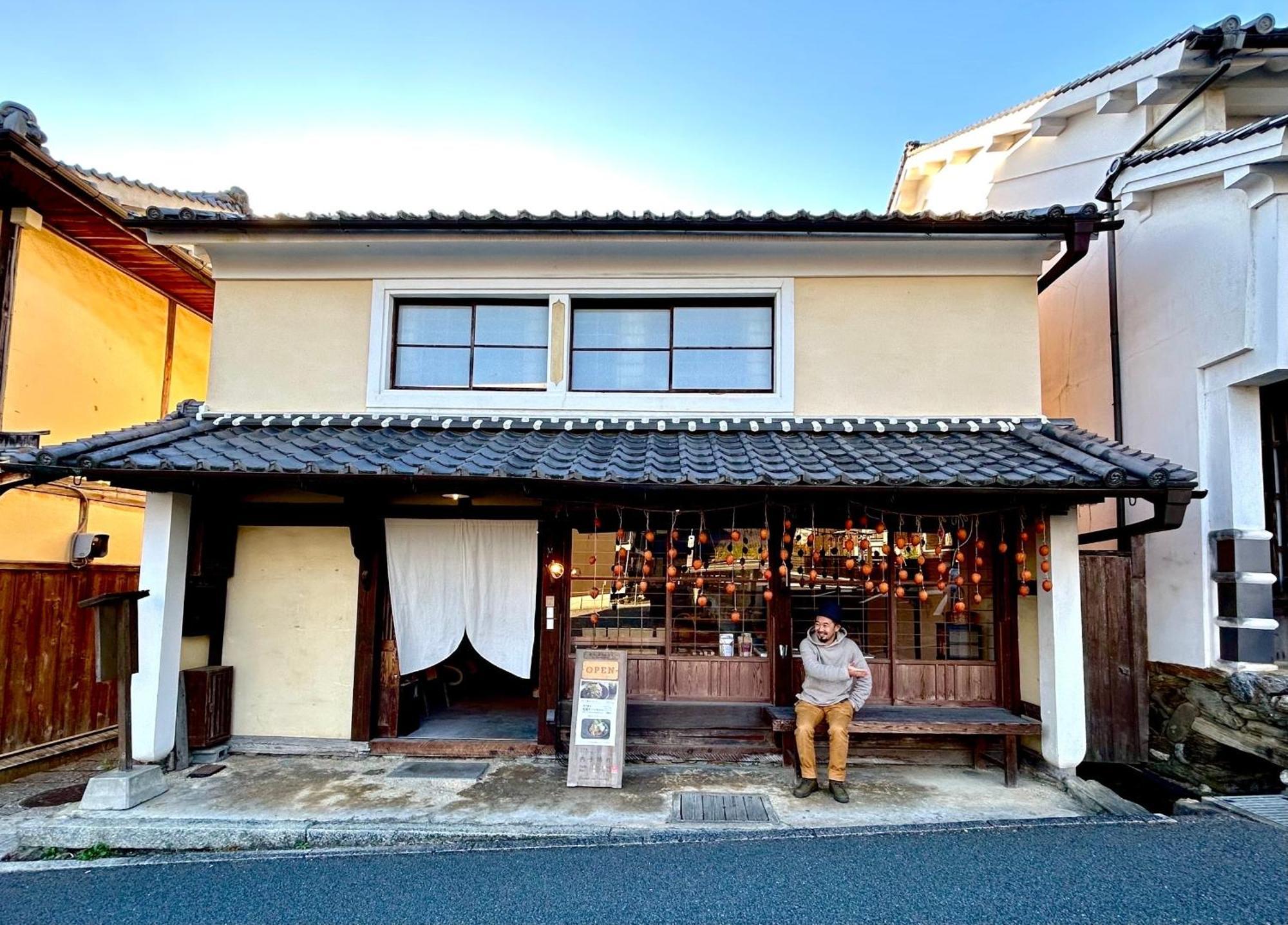 Hostel & Tatami Bar Uchikobare -内子晴れ- Exteriör bild