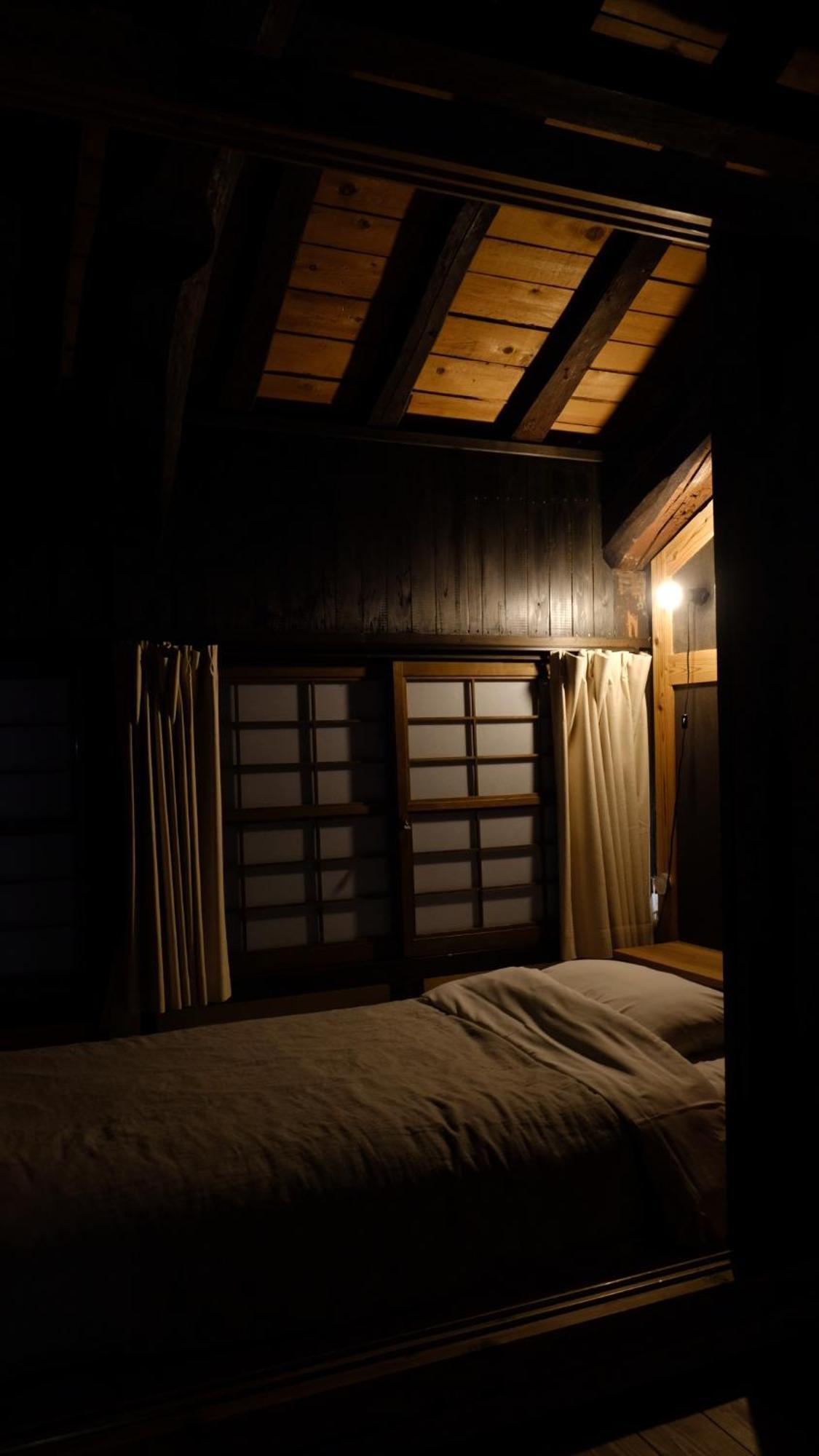 Hostel & Tatami Bar Uchikobare -内子晴れ- Exteriör bild
