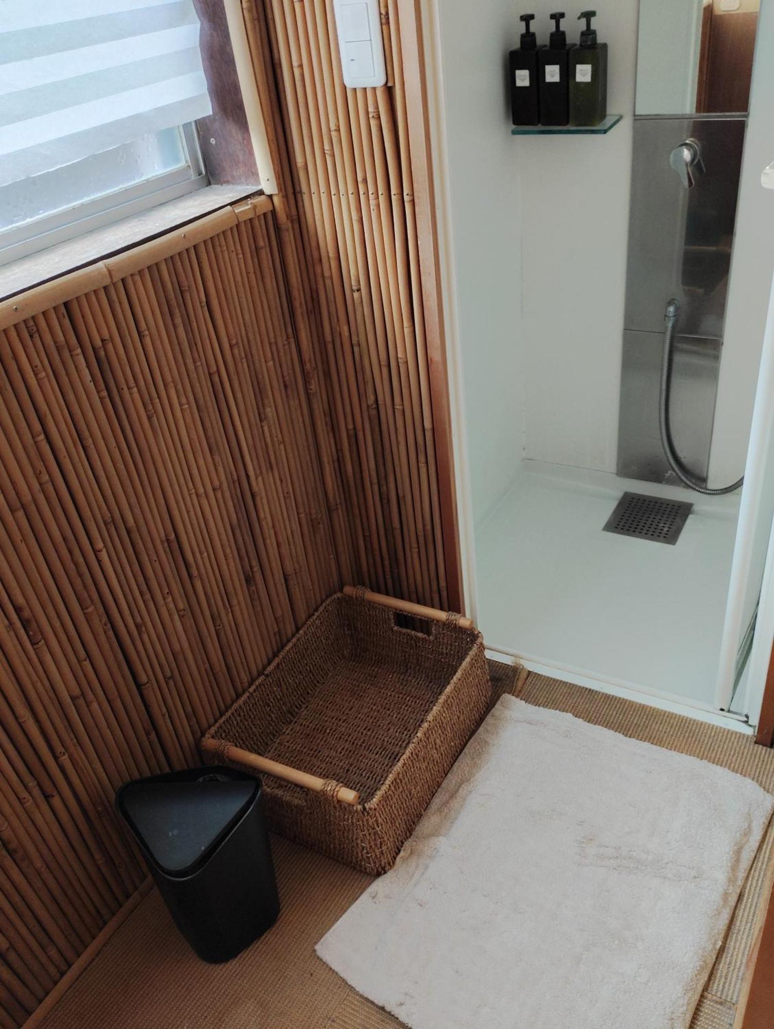 Hostel & Tatami Bar Uchikobare -内子晴れ- Exteriör bild