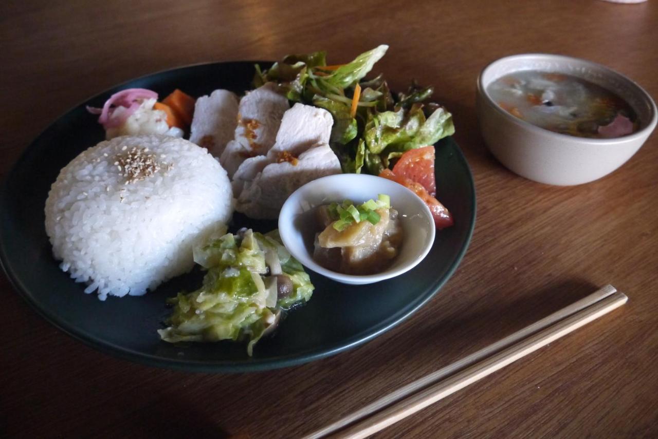 Hostel & Tatami Bar Uchikobare -内子晴れ- Exteriör bild