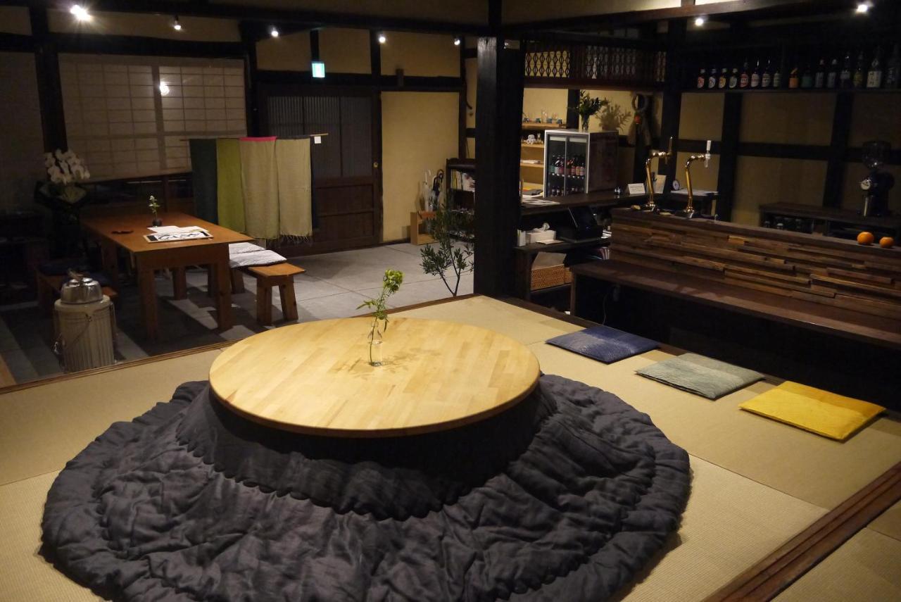 Hostel & Tatami Bar Uchikobare -内子晴れ- Exteriör bild